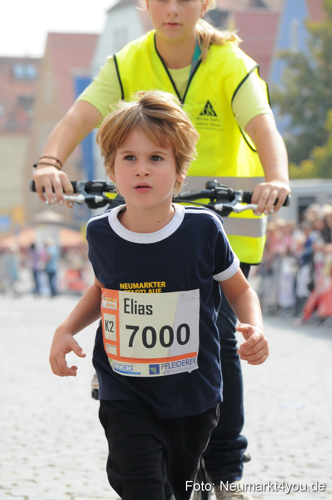 0033 Stadtlauf Neumarkt Bambinilaeufe 200909